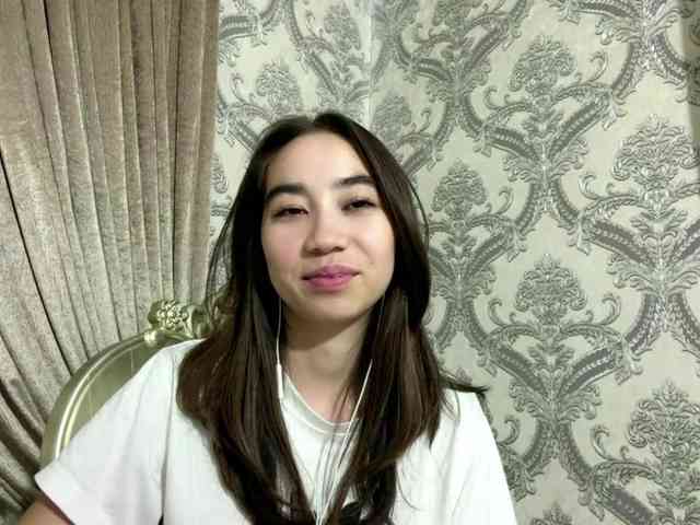ClaudiaChouinard webcam