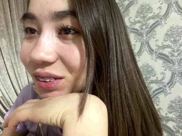 ClaudiaChouinard webcam