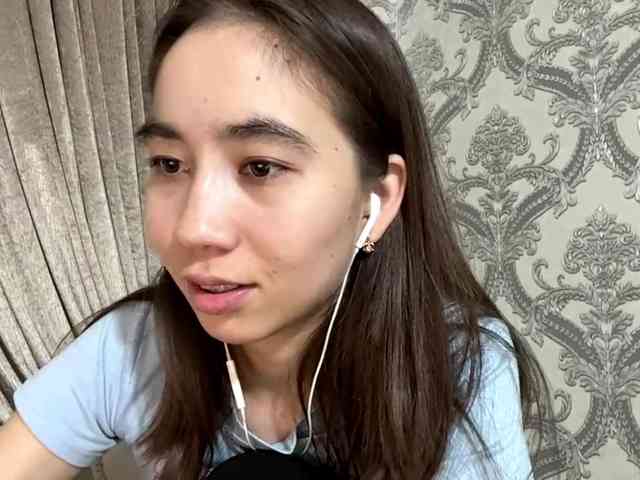 ClaudiaChouinard webcam