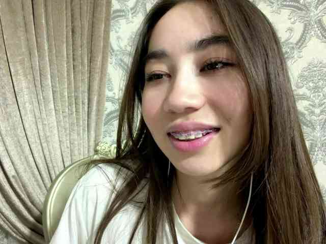 ClaudiaChouinard webcam