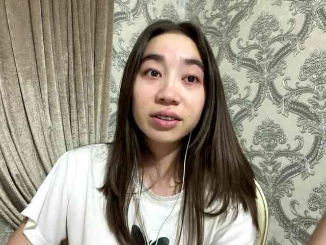 ClaudiaChouinard webcam
