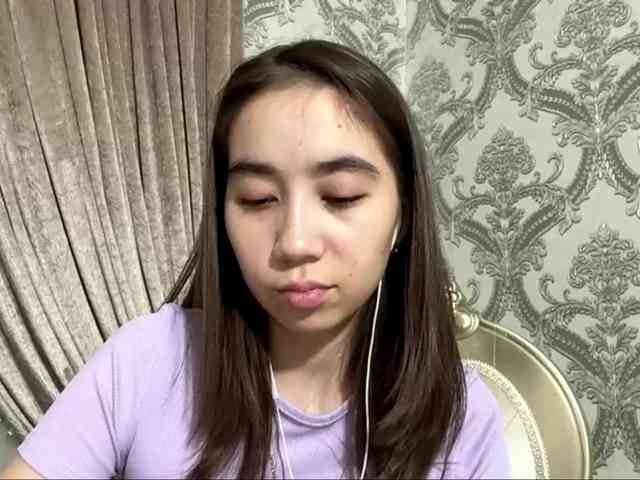 ClaudiaChouinard webcam