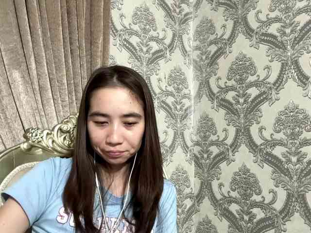 ClaudiaChouinard webcam