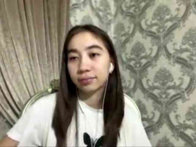 ClaudiaChouinard webcam