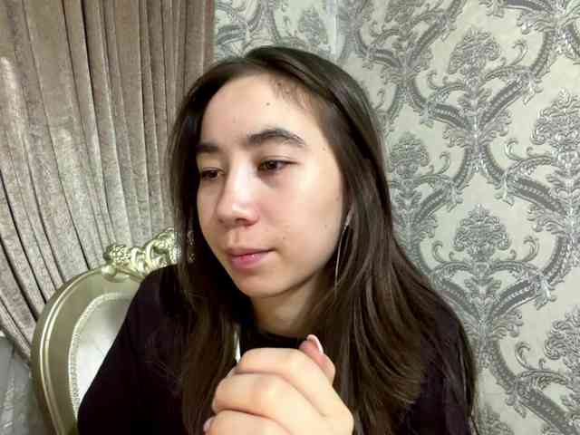ClaudiaChouinard webcam