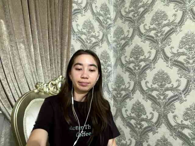 ClaudiaChouinard webcam