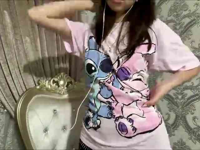 ClaudiaChouinard webcam