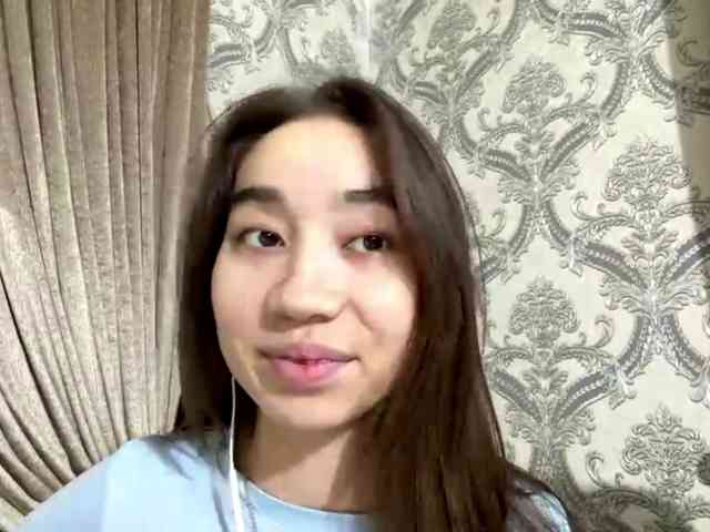 ClaudiaChouinard webcam