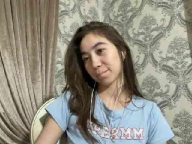 ClaudiaChouinard webcam