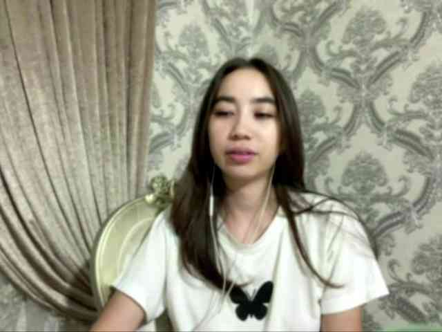 ClaudiaChouinard webcam