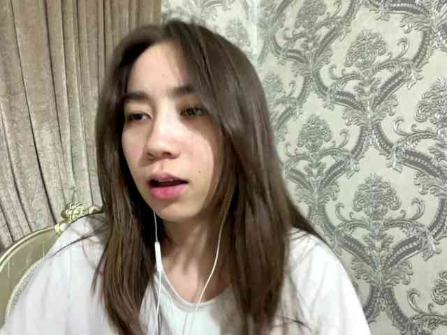 ClaudiaChouinard webcam