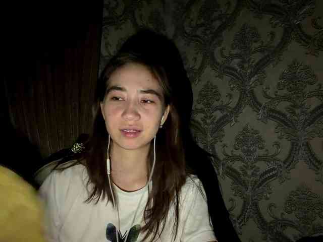 ClaudiaChouinard webcam