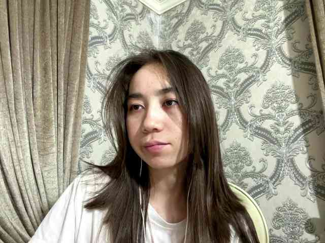 ClaudiaChouinard webcam