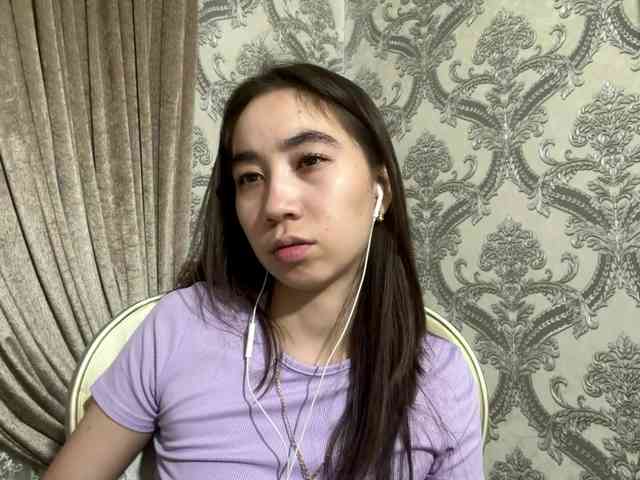 ClaudiaChouinard webcam