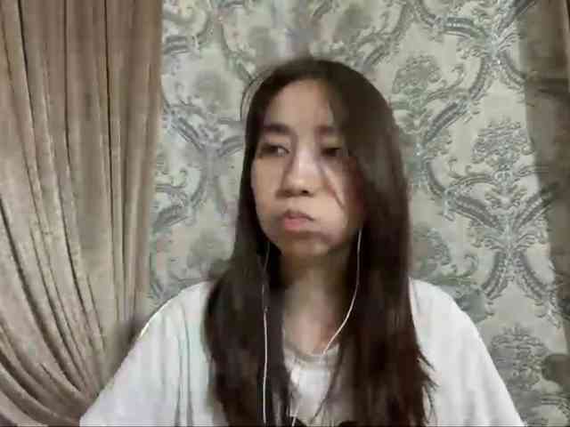ClaudiaChouinard webcam