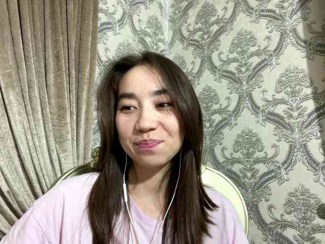 ClaudiaChouinard webcam