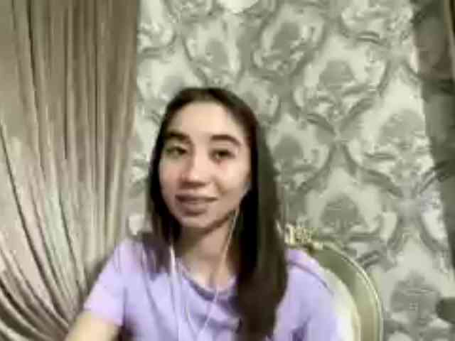 ClaudiaChouinard webcam