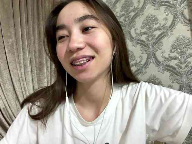 ClaudiaChouinard webcam