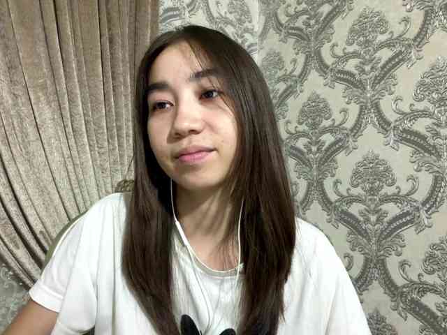 ClaudiaChouinard webcam