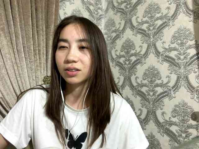 ClaudiaChouinard webcam