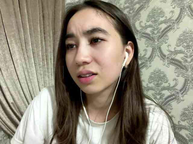 ClaudiaChouinard webcam