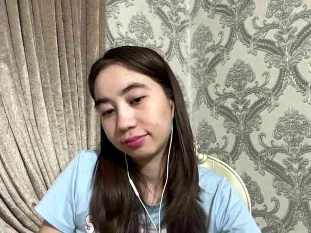 ClaudiaChouinard webcam
