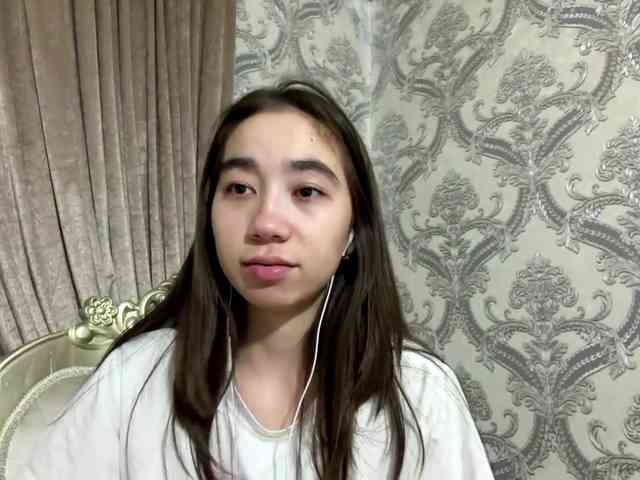 ClaudiaChouinard webcam