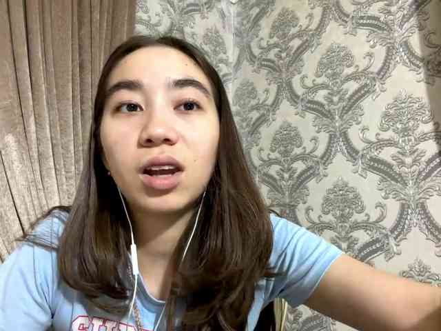 ClaudiaChouinard webcam
