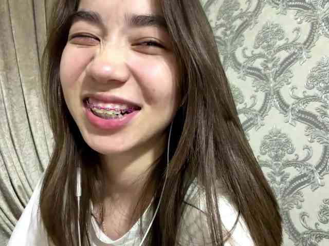 ClaudiaChouinard webcam