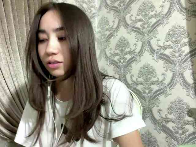 ClaudiaChouinard webcam