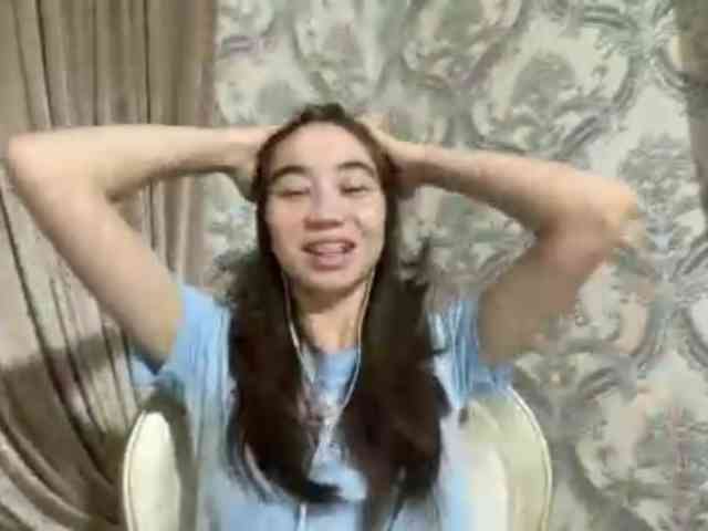ClaudiaChouinard webcam