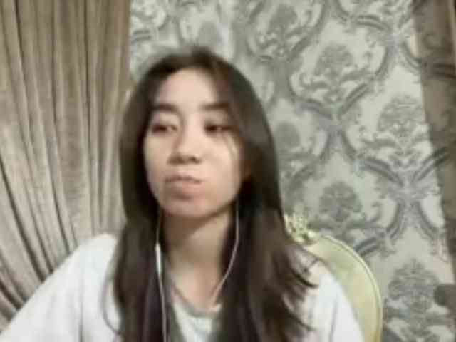 ClaudiaChouinard webcam