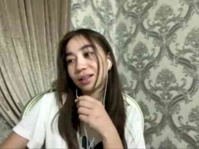 ClaudiaChouinard webcam