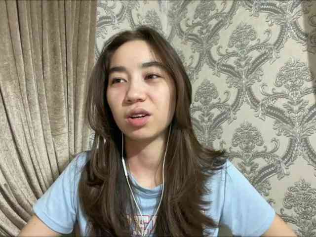 ClaudiaChouinard webcam