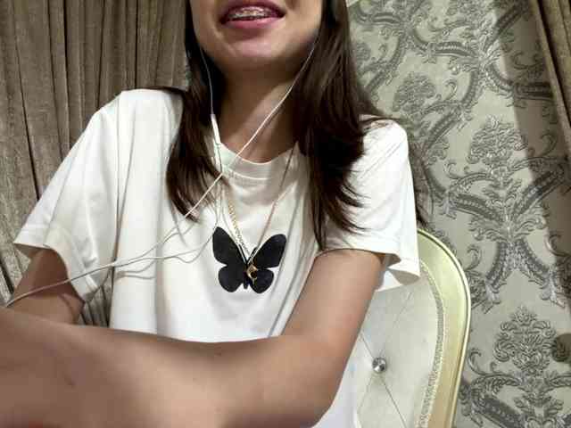 ClaudiaChouinard webcam