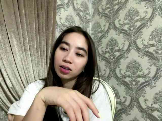 ClaudiaChouinard webcam