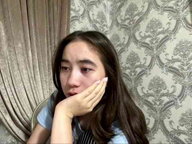 ClaudiaChouinard webcam