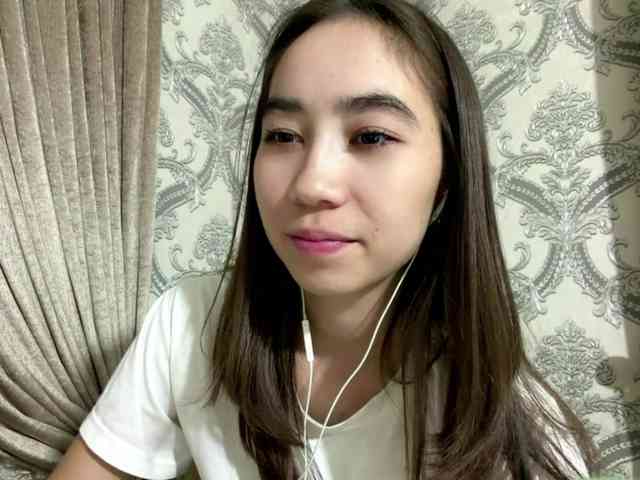 ClaudiaChouinard webcam