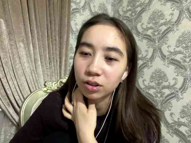 ClaudiaChouinard webcam