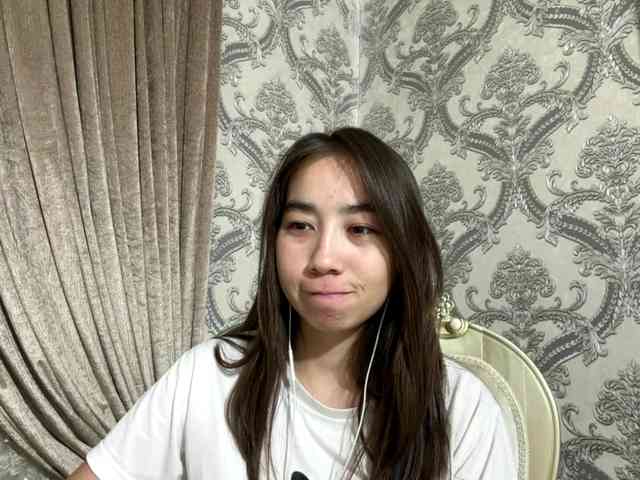 ClaudiaChouinard webcam