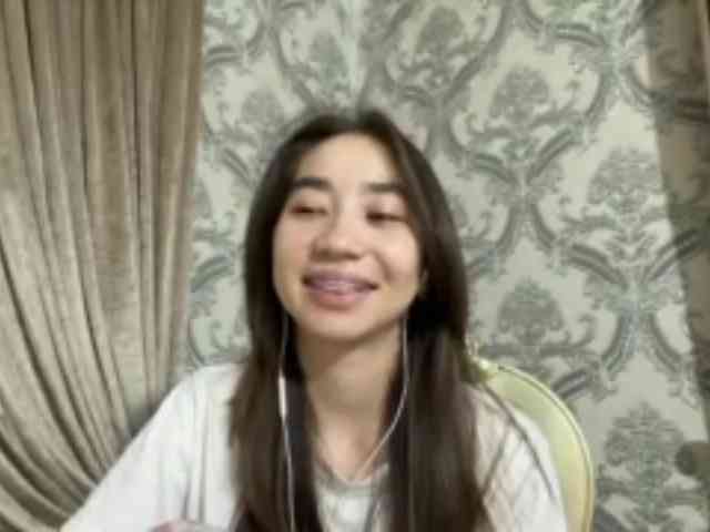 ClaudiaChouinard webcam