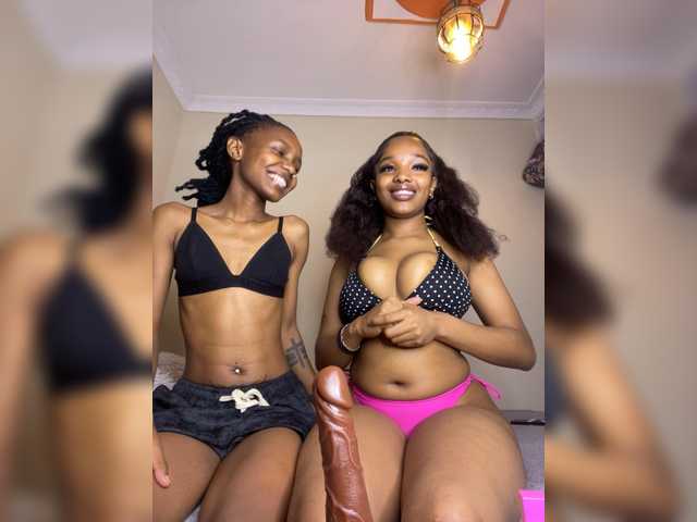 Yourdolls live webcam show