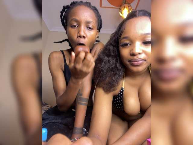 Yourdolls live webcam show