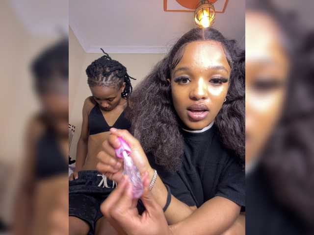 Yourdolls live webcam show