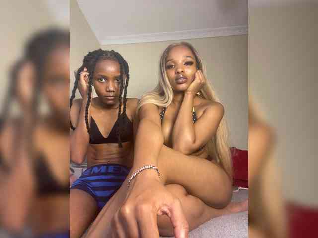 Yourdolls webcam