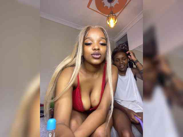 Yourdolls webcam