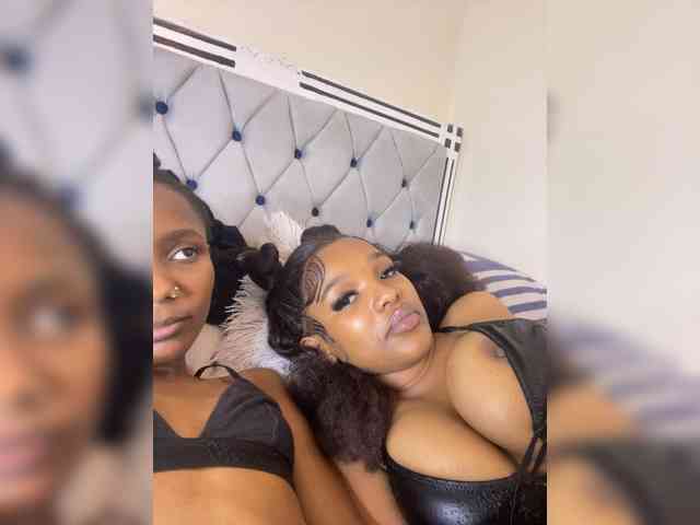 Yourdolls webcam