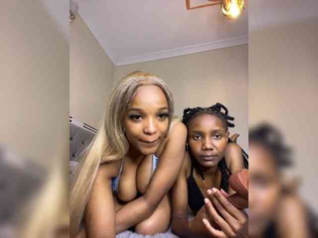 Yourdolls webcam