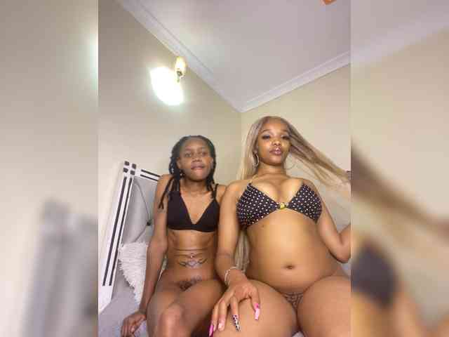 Yourdolls webcam