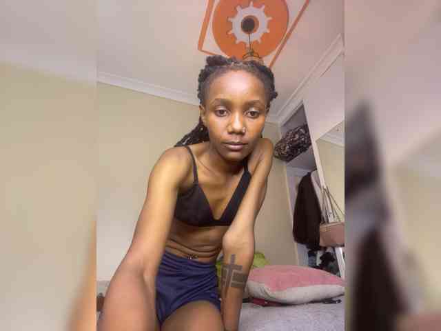 Yourdolls webcam
